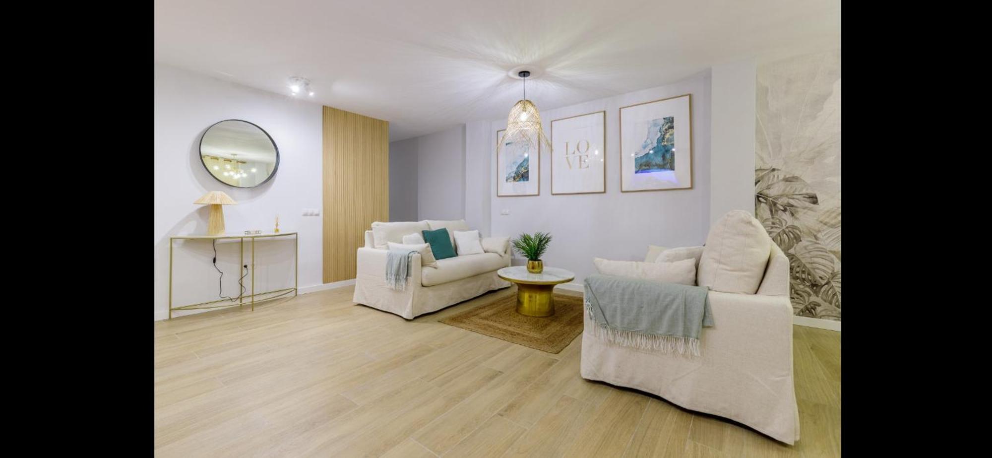 Picasso 2 Luxury